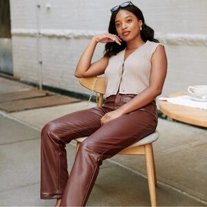 Abercrombie & Fitch 90s ultra high rise vegan leather. Brown. Size 2/26